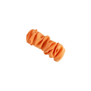 Herkullisen oranssin sävyinen hiussolki kierrätettyä materiaalia.
